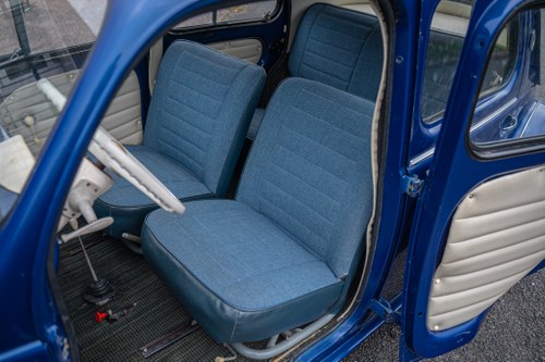 1958 Renault 4CV Luxe Model (LHD) In vendita (immagine 23 di 199)