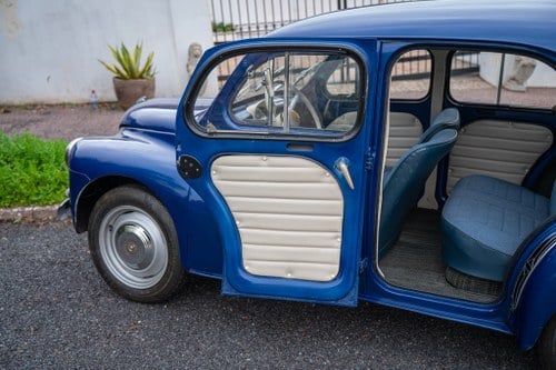 1958 Renault 4CV Luxe Model (LHD) In vendita (immagine 50 di 199)