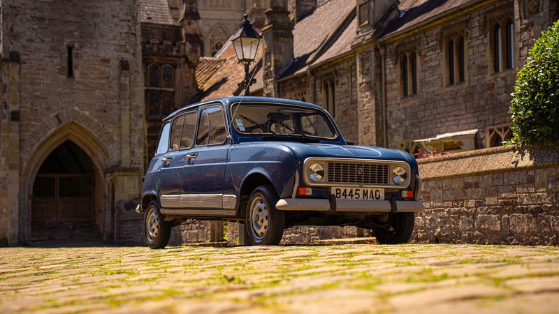 1984 Renault 4GTL For Sale (picture 1 of 165)