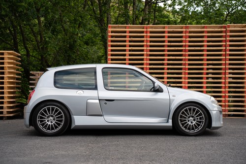 2002 Renault Clio V6 Phase 1 à vendre (picture 8 of 198)