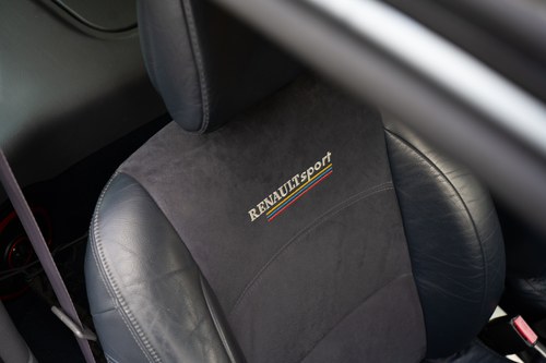 2002 Renault Clio V6 Phase 1 à vendre (picture 54 of 198)