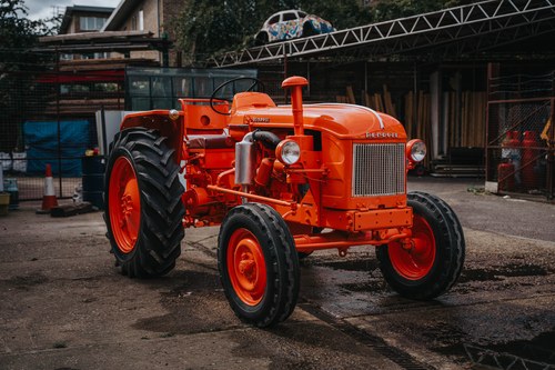 1962 Renault Super 5 Tractor In vendita (immagine 1 di 88)