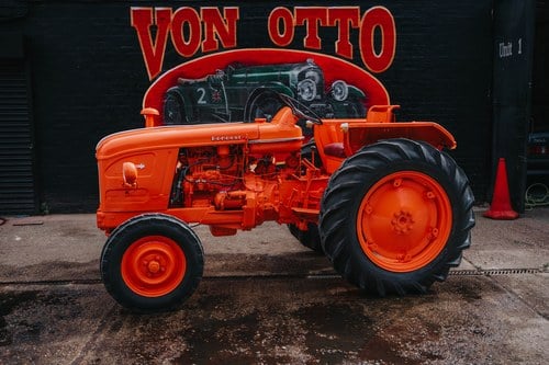 1962 Renault Super 5 Tractor In vendita (immagine 3 di 88)