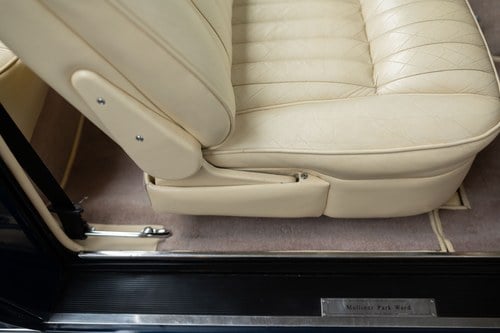 1985 Rolls-Royce Corniche LHD For Sale (picture 103 of 191)