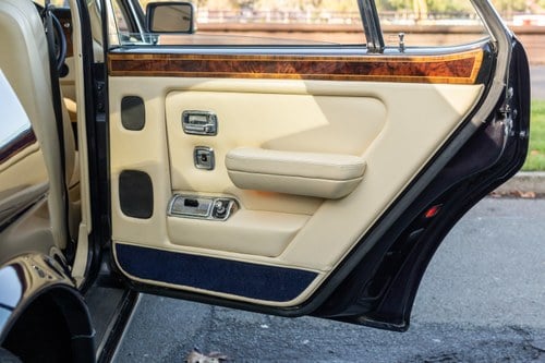 1990 Rolls-Royce Silver Spirit II For Sale (picture 56 of 204)