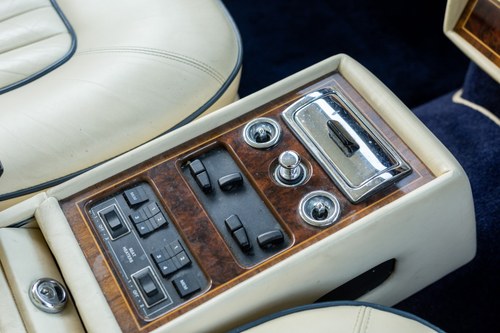 1990 Rolls-Royce Silver Spirit II For Sale (picture 88 of 204)