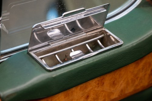 1974 Rolls-Royce Corniche Convertible In vendita (immagine 47 di 169)