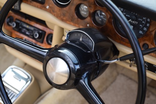 1973 Rolls-Royce Corniche Convertible Te koop (foto 29 van 150)