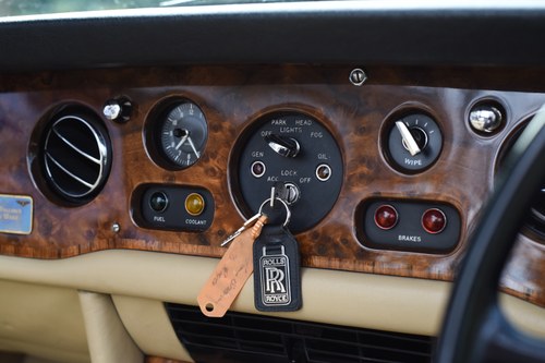 1973 Rolls-Royce Corniche Convertible Te koop (foto 31 van 150)