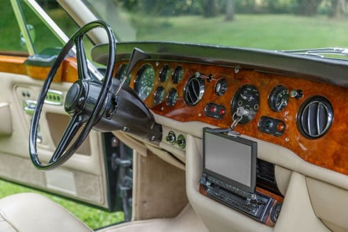 1971 Rolls-Royce Corniche Fixed-head Coupé LHD For Sale (picture 16 of 99)