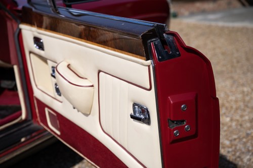 1988 Rolls-Royce Corniche II Convertible For Sale (picture 40 of 212)