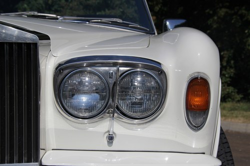 1981 Rolls-Royce Corniche Drophead Te koop (foto 147 van 198)