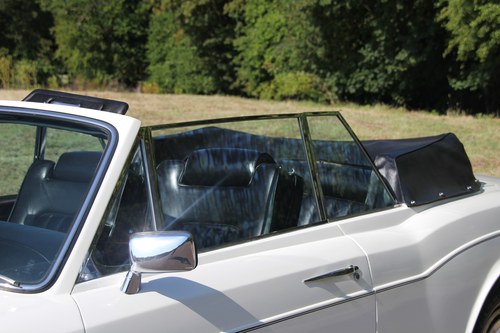 1981 Rolls-Royce Corniche Drophead Te koop (foto 131 van 198)