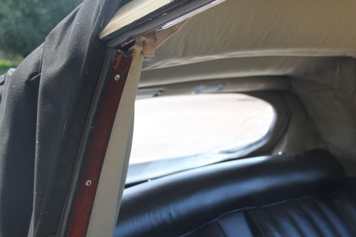 1981 Rolls-Royce Corniche Drophead Te koop (foto 118 van 198)