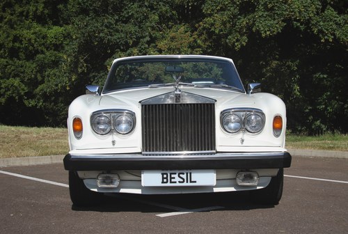 1981 Rolls-Royce Corniche Drophead Te koop (foto 16 van 198)