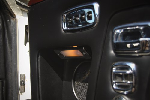 1981 Rolls-Royce Corniche Drophead Te koop (foto 35 van 198)