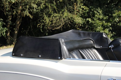 1981 Rolls-Royce Corniche Drophead Te koop (foto 145 van 198)