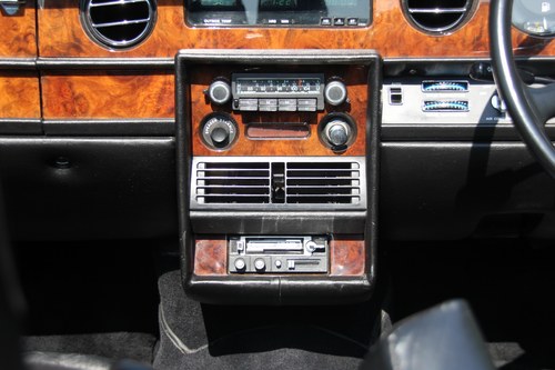 1981 Rolls-Royce Corniche Drophead Te koop (foto 49 van 198)