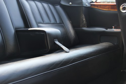 1981 Rolls-Royce Corniche Drophead Te koop (foto 57 van 198)