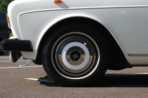 1981 Rolls-Royce Corniche Drophead Te koop (foto 23 van 198)