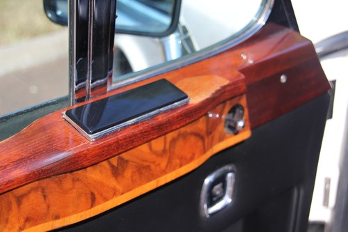 1981 Rolls-Royce Corniche Drophead Te koop (foto 72 van 198)