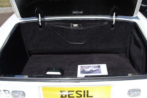 1981 Rolls-Royce Corniche Drophead Te koop (foto 106 van 198)