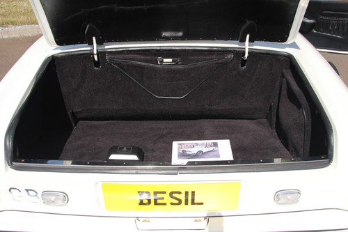 1981 Rolls-Royce Corniche Drophead Te koop (foto 105 van 198)