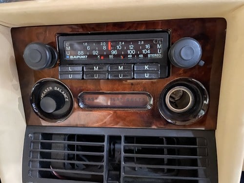 1982 Rolls Royce Corniche Te koop (foto 38 van 95)