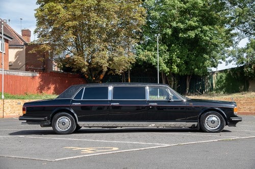 1994 Rolls-Royce Silver Spur III McAllester Limousine For Sale (picture 3 of 146)