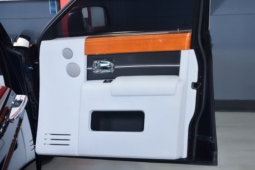 2015 Rolls-Royce Phantom “Metropolitan (1/20)” Sedan 6.75L V12 LHD zum Verkauf (Bild 50 von 119)