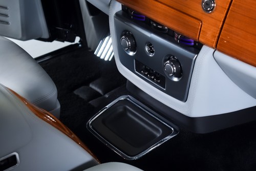 2015 Rolls-Royce Phantom “Metropolitan (1/20)” Sedan 6.75L V12 LHD zum Verkauf (Bild 58 von 119)