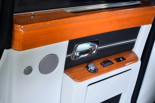 2015 Rolls-Royce Phantom “Metropolitan (1/20)” Sedan 6.75L V12 LHD zum Verkauf (Bild 62 von 119)