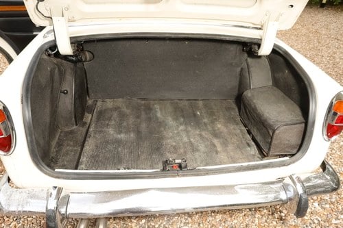 1972 Rover P5B Te koop (foto 128 van 221)