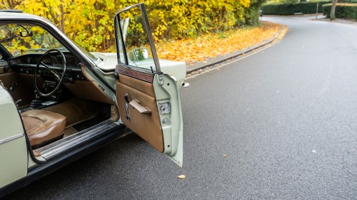 1973 Rover P6 2000TC In vendita (immagine 50 di 189)