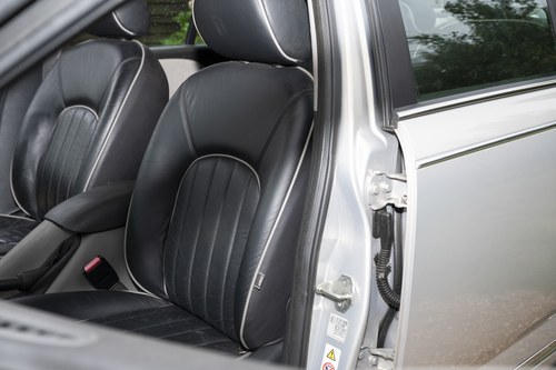 NO RESERVE - 2006 Rover 75 V8 (Mustang engine) In vendita (immagine 30 di 134)