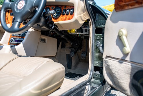 1995 MG RV8 In vendita (immagine 28 di 84)