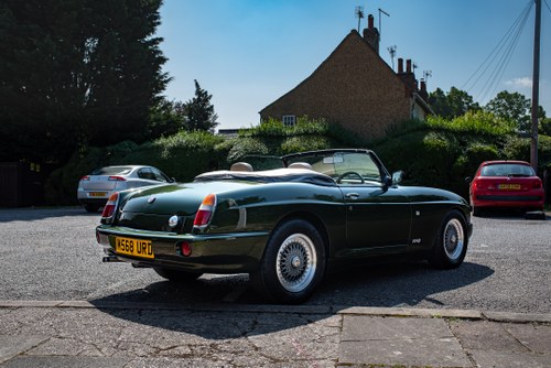 1995 MG RV8 In vendita (immagine 10 di 84)