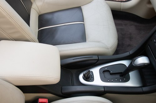 NO RESERVE - 2005 Saab 9-3 Vector Convertible En venta (imagen 49 de 129)