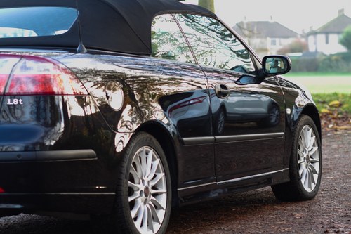 NO RESERVE - 2005 Saab 9-3 Vector Convertible En venta (imagen 93 de 129)