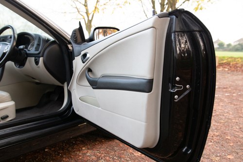 NO RESERVE - 2005 Saab 9-3 Vector Convertible En venta (imagen 30 de 129)