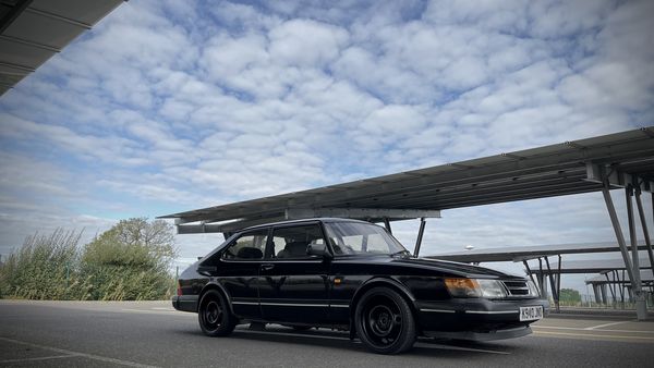 NO RESERVE - 1993 Saab 900 SE Low Pressure Turbo For Sale (picture :index of 10)