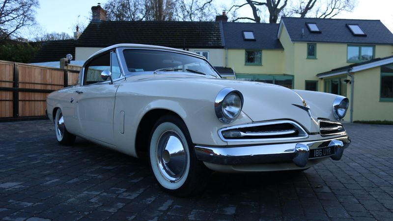 RESERVE LOWERED - 1953 Studebaker Commander Starlight Coupé For Sale (picture 1 of 74)