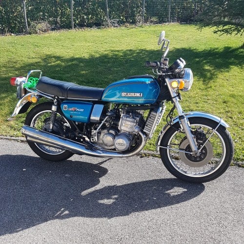 1976 Suzuki GT750 In vendita (immagine 2 di 37)