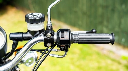 1976 Suzuki GT550 à vendre (picture 37 of 69)