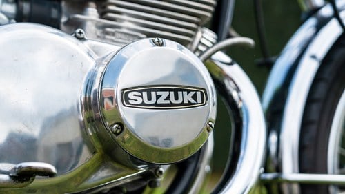 1976 Suzuki GT550 à vendre (picture 50 of 69)