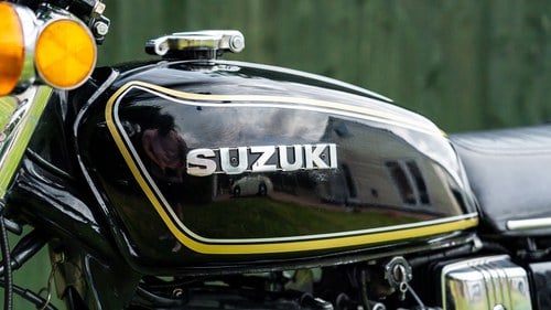 1976 Suzuki GT550 à vendre (picture 22 of 69)