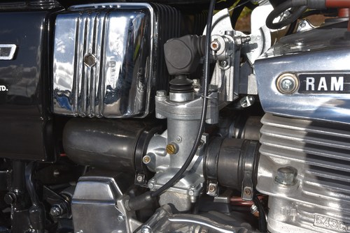 1976 Suzuki GT550 A-model In vendita (immagine 67 di 92)