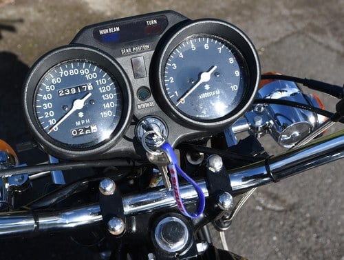 1976 Suzuki GT550 A-model In vendita (immagine 27 di 92)