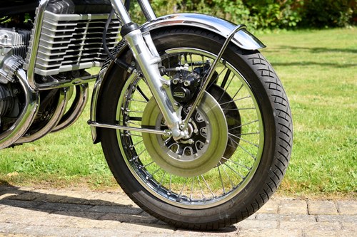 1976 Suzuki GT750A In vendita (immagine 17 di 128)