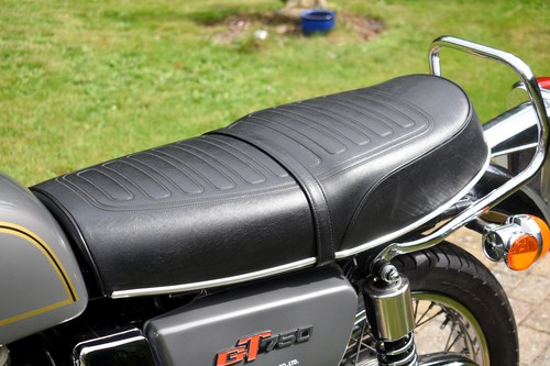 1976 Suzuki GT750A In vendita (immagine 60 di 128)